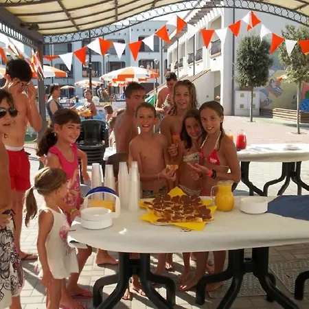 Dorado 8p Resort